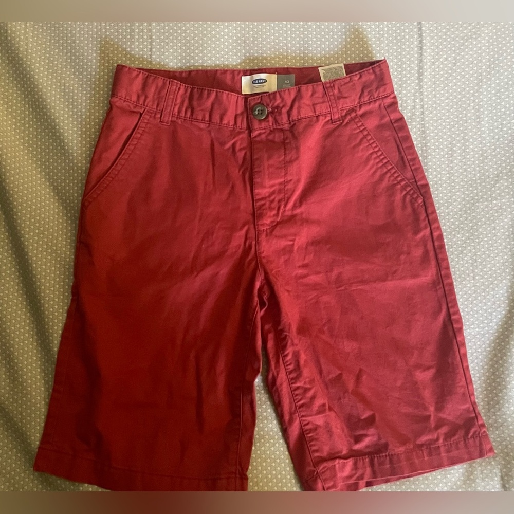 Old Navy khaki shorts